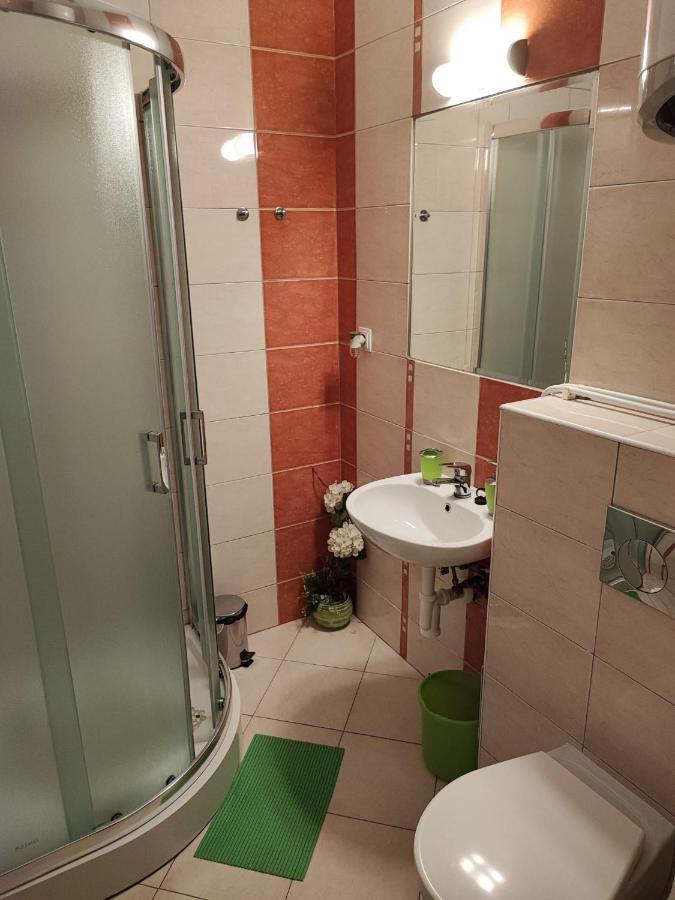 Slnečné apartmány Podhájska Esterno foto