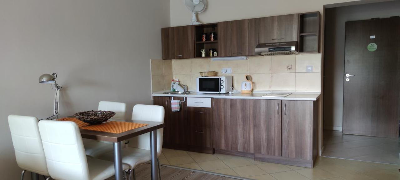 Slnečné apartmány Podhájska Esterno foto